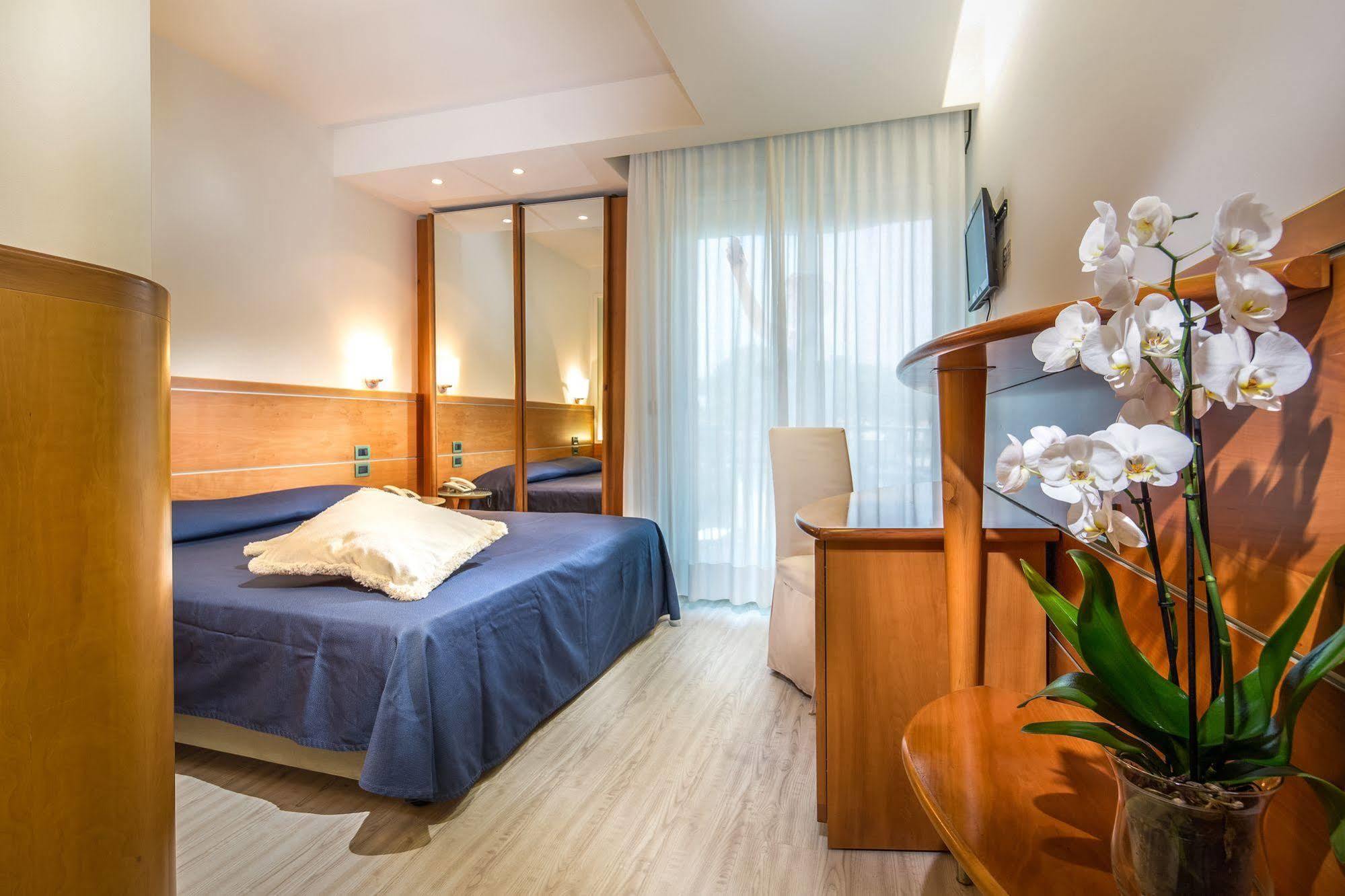 Park Hotel Линьяно-Саббьядоро Экстерьер фото